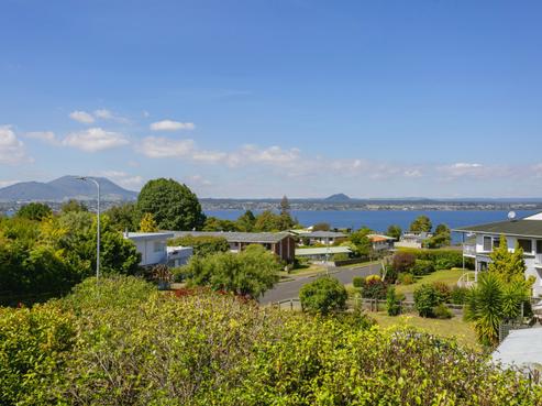4 Alberta Street, Acacia Bay