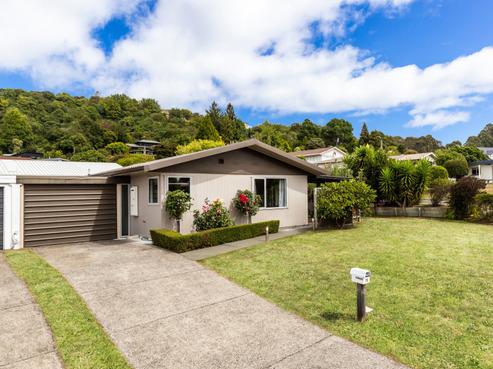 7B Reeves Road, Acacia Bay
