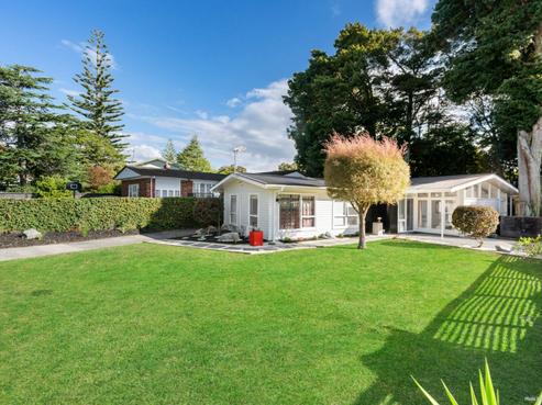 51 David Avenue, Hillpark