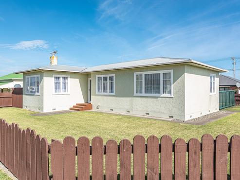 4 Mosston Road, Castlecliff