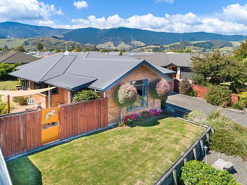 121 Aldinga Avenue, Stoke
