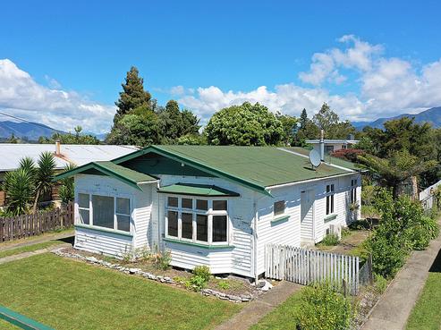 18 Meihana Street, Takaka