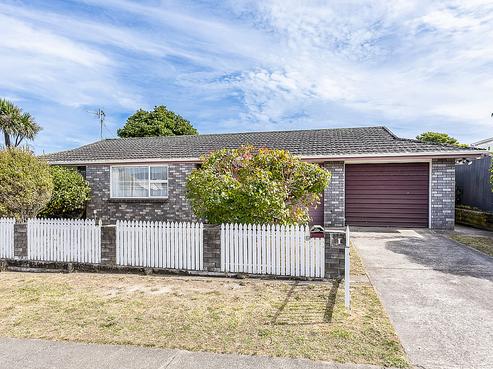 2 Beachwater Grove, Paraparaumu Beach