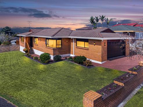 5 Fernbird Place, Massey