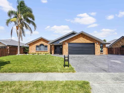 22 The Esplanade, Huntington