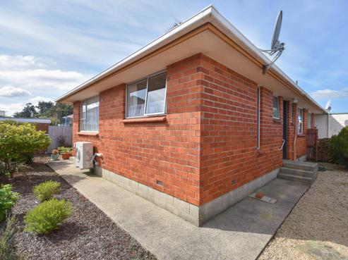 14B Royal Crescent, Saint Kilda