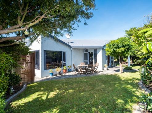 69 Avenue Road, Greenmeadows