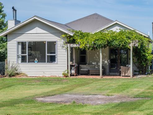 381 Pareora River Road, Saint Andrews