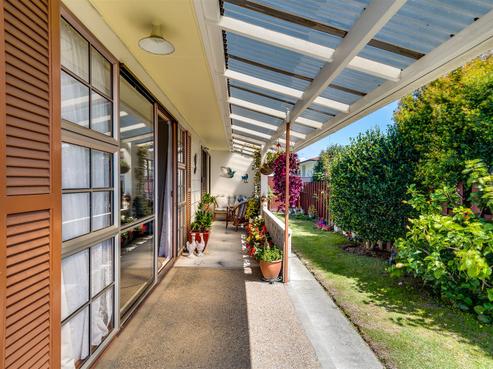 2/442 Gloucester Street, Taradale