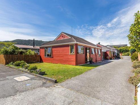 1/37 Cowper Street, Greymouth