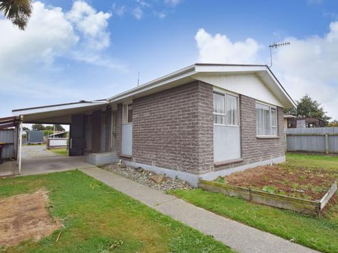 64 Newbie Street, Heidelberg