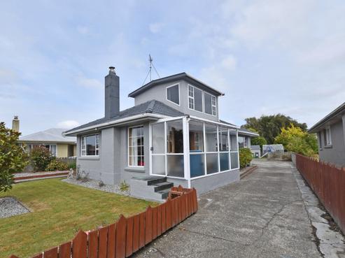 20 Adamson Crescent, Glengarry