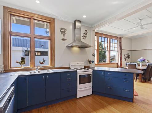 34 North Terrace, Darfield