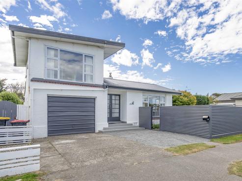 50 Charlotte Street, Glengarry