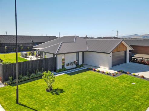 6 Verdeco Boulevard, Lincoln