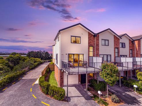 214/172 Mcleod Road, Te Atatu South