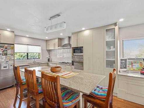 48 Beach Road, Te Atatu Peninsula