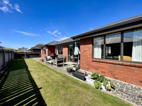 23F Jenkin Street, Strathern