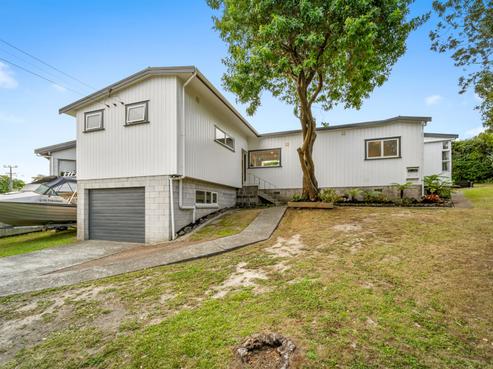 640 Whangaparaoa Road, Stanmore Bay