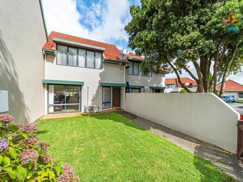 27 Mcbain Grove, Avalon