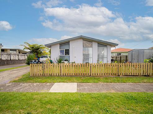 24 Maire Street, Inglewood