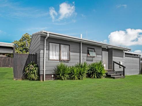 1/9 Maplesden Drive, Clendon Park