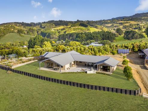 24B Bethells Road, Waitakere