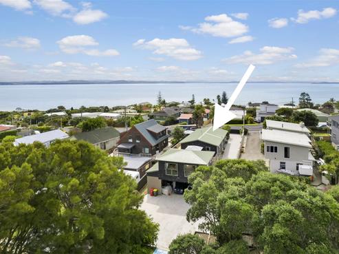 1315 Whangaparaoa Road, Army Bay
