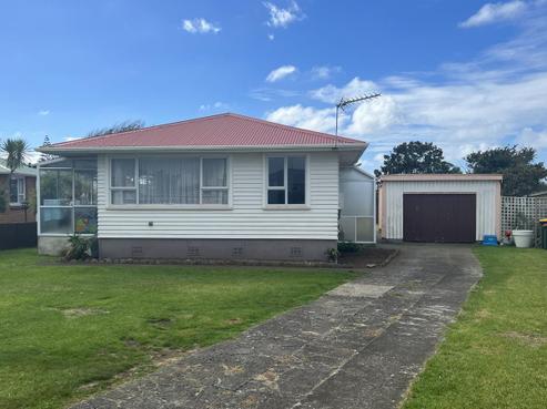6 Pamu Place, Waitara