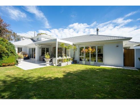 24 Bourke Street, Windsor