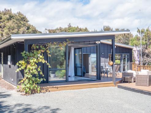 97 Stratford Drive, Cable Bay