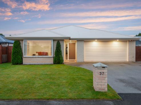 37 Davaar Crescent, Broomfield