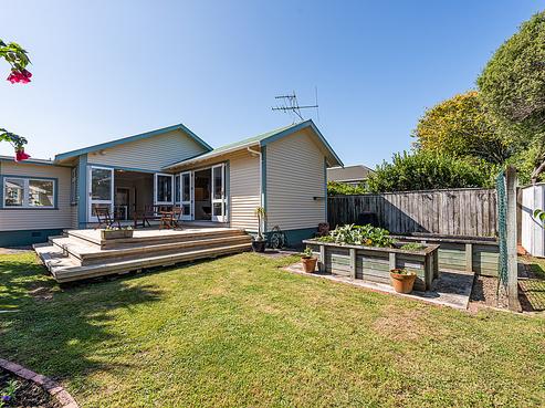 40 Campbell Street, Karori
