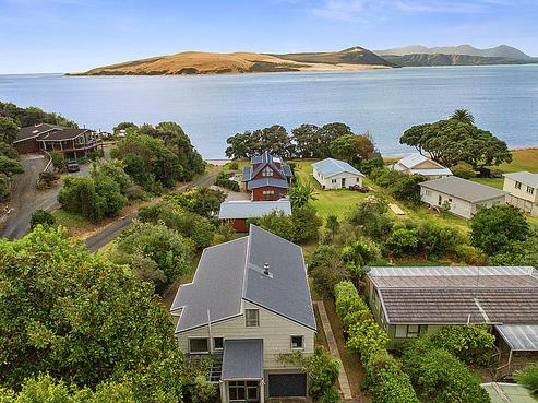 354 Hokianga Harbour Drive, Omapere