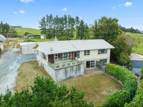 7 Skelton Crescent, Paparoa
