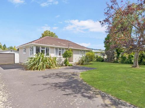 18 Pandora Avenue, Sunnybrook