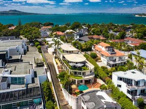 254A Hurstmere Road, Takapuna