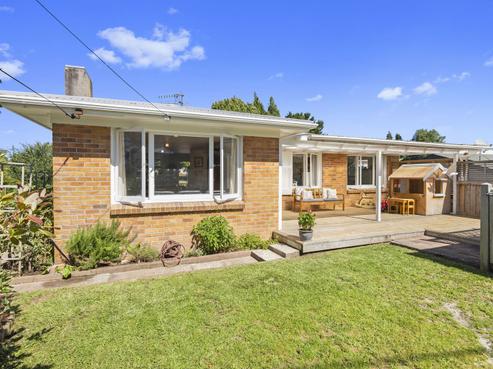 78 Mount View Drive, Mangakakahi
