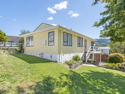 98 Gemstone Drive, Birchville