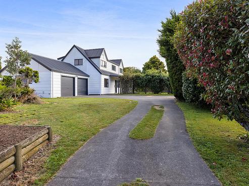 11 Finer Place, Hawera