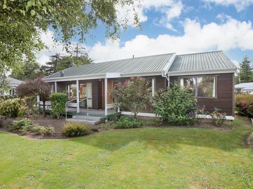 3 Oxford Street, Marton
