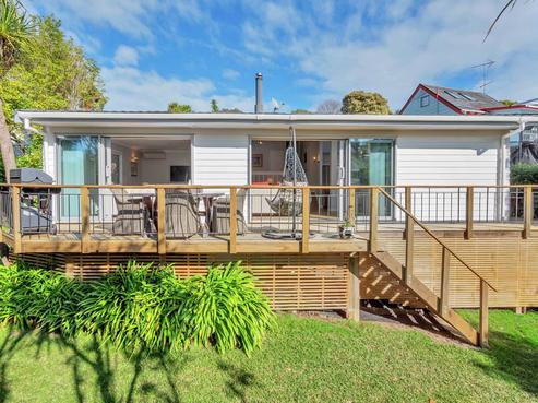 49 Stapleford Crescent, Browns Bay