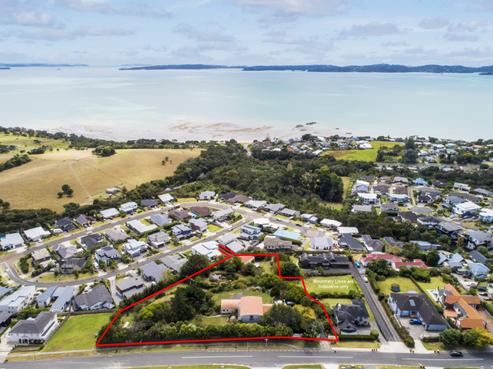 99 Maraetai School Road, Maraetai