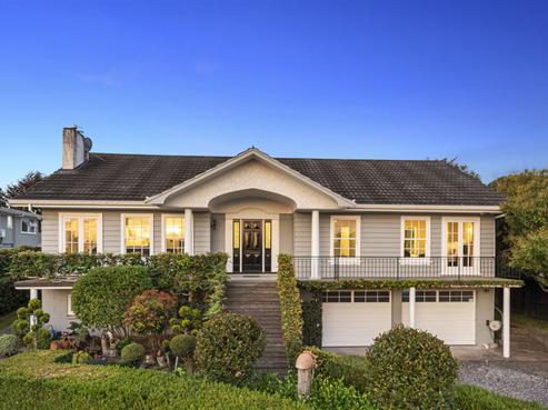 1046 River Road, Queenwood