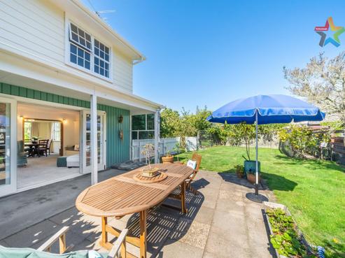 92 Owen Street, Belmont