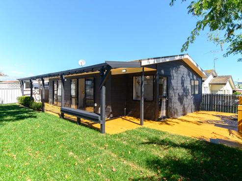 16B Clinker Street, Three Kings