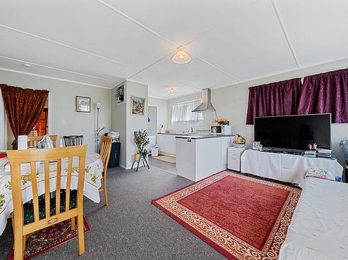 4/28A Islington Street, Trentham