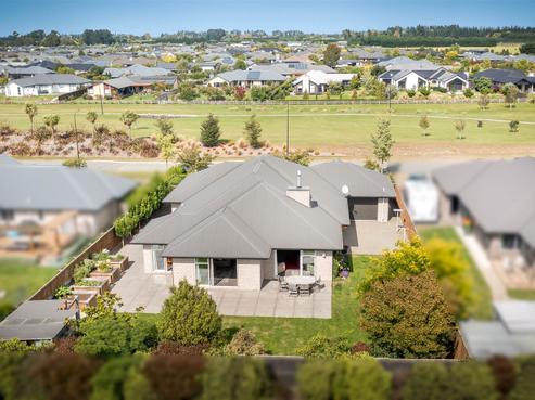 64 Preston Avenue, West Melton