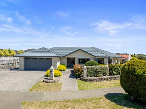 10 Quadrant Heights, Paraparaumu