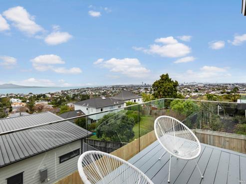 167D East Coast Road, Castor Bay